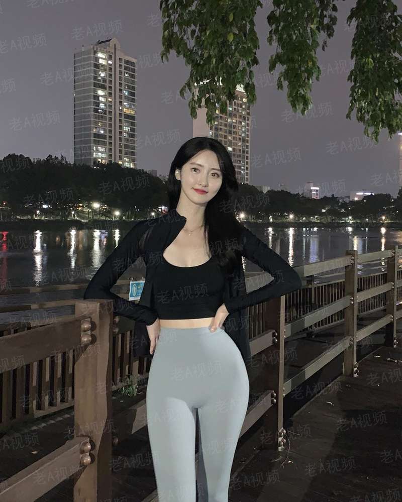 极品魔女大闹校园