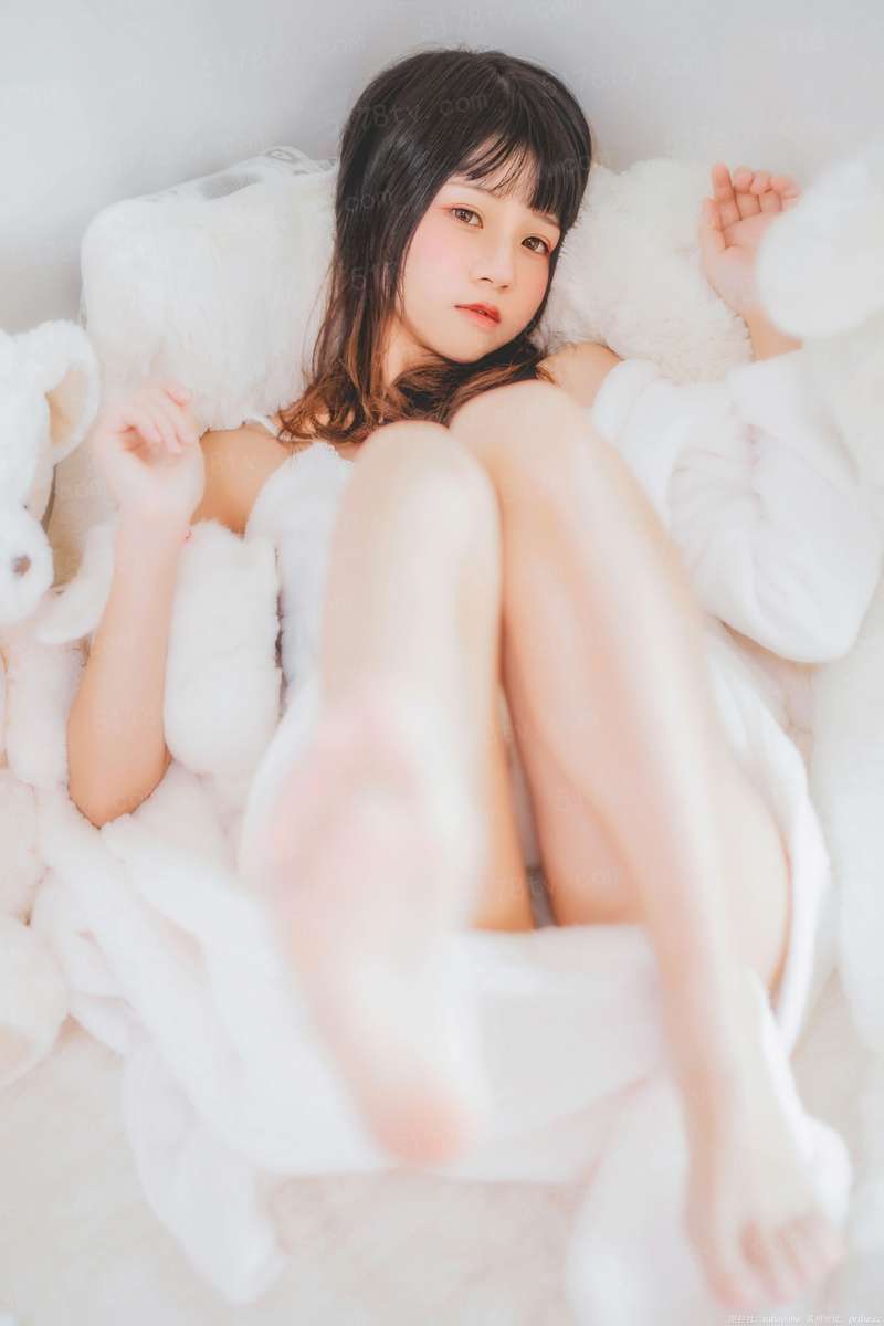 女佣难宠：少爷请走开