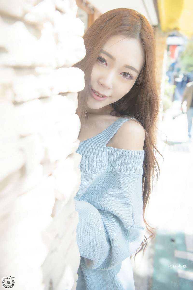 废材小姐柳七七