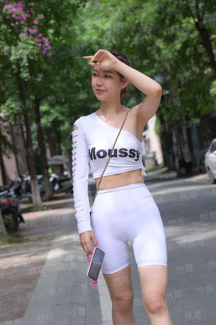 缝隙里的人