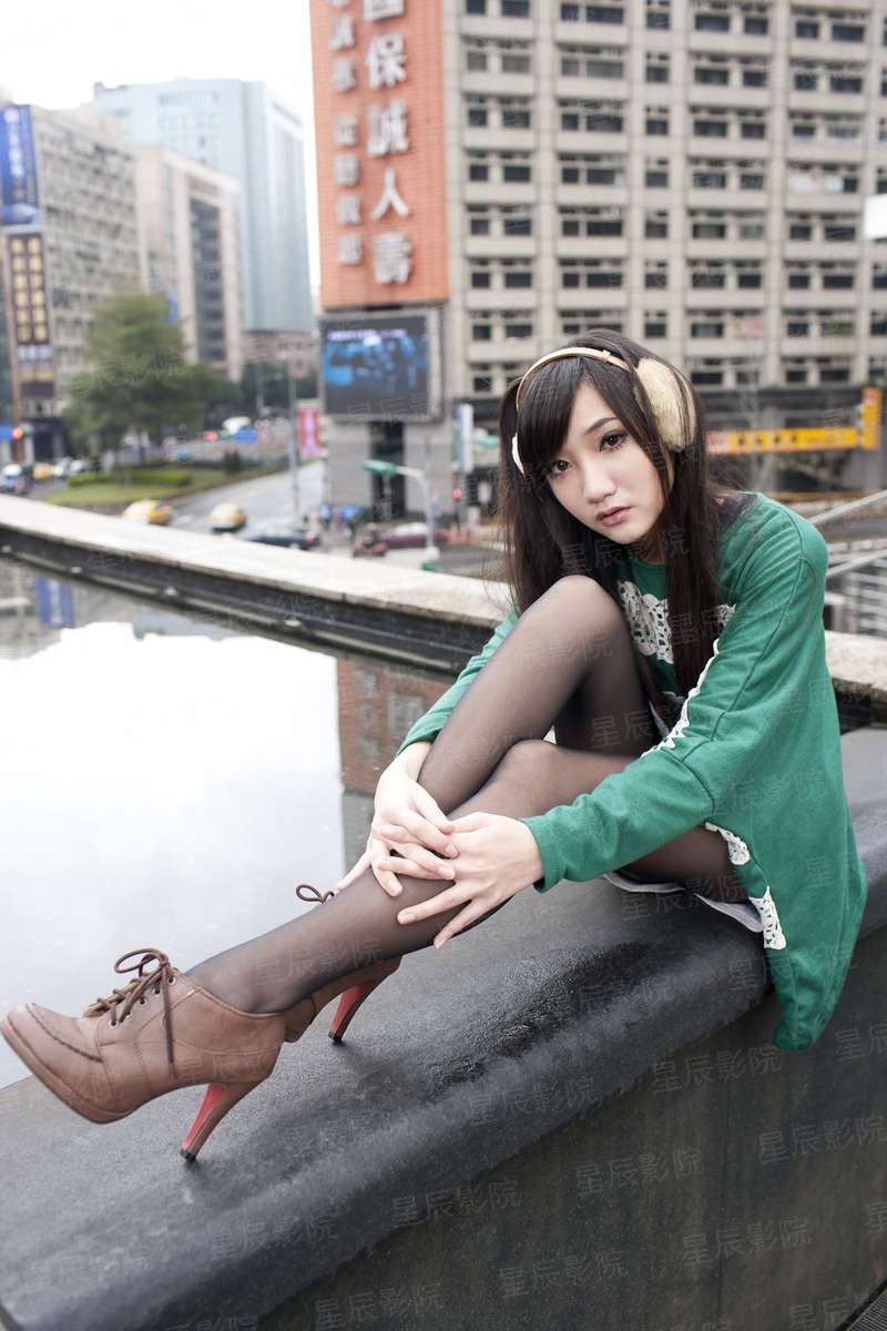 那老板真帅