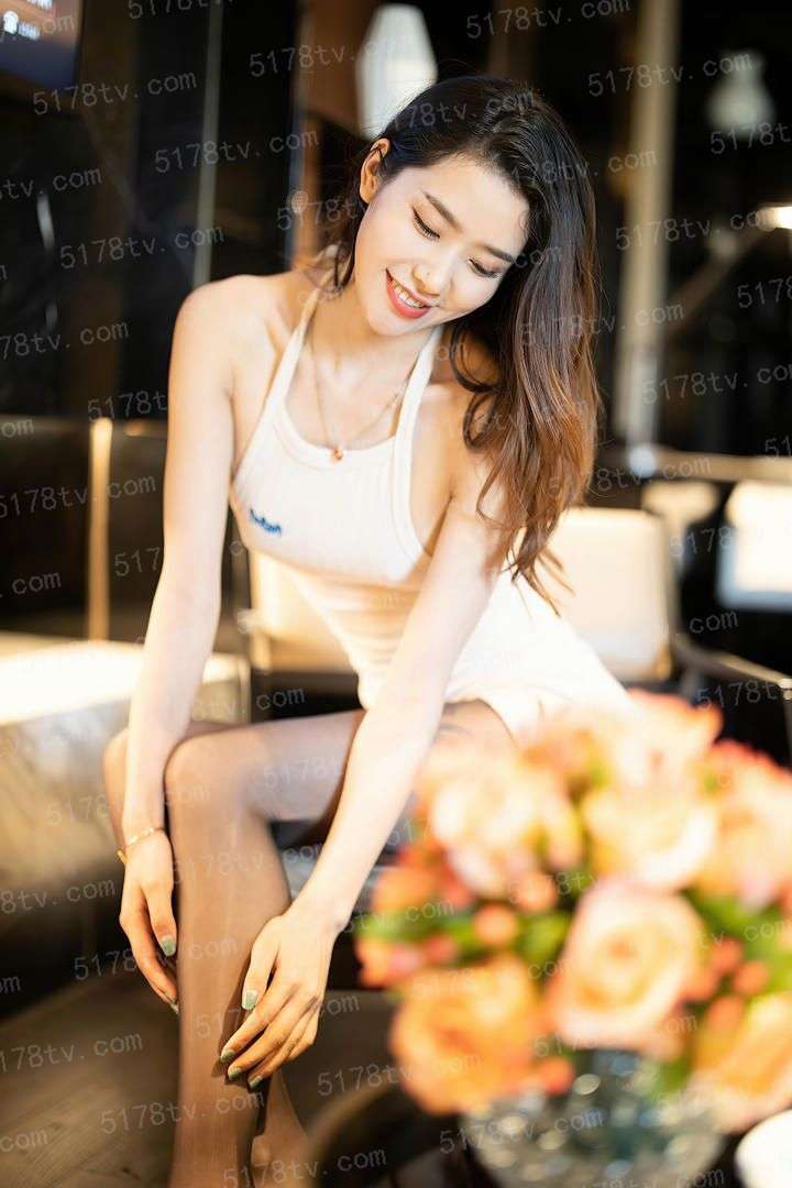 满月之下请相爱