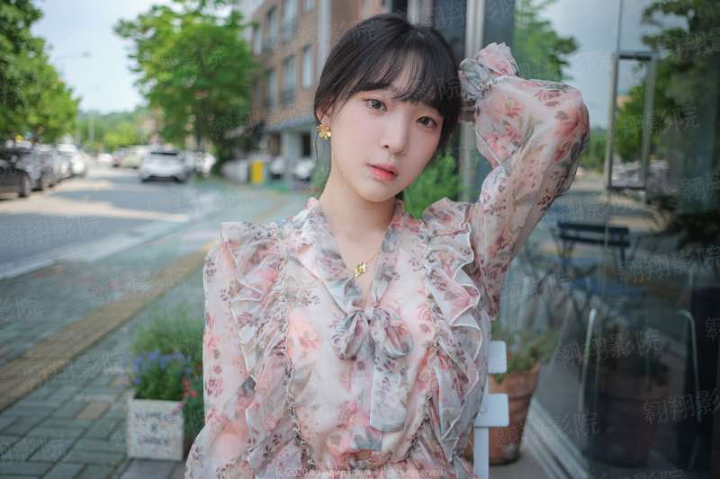 倾世狂妃：床咚冰山太子