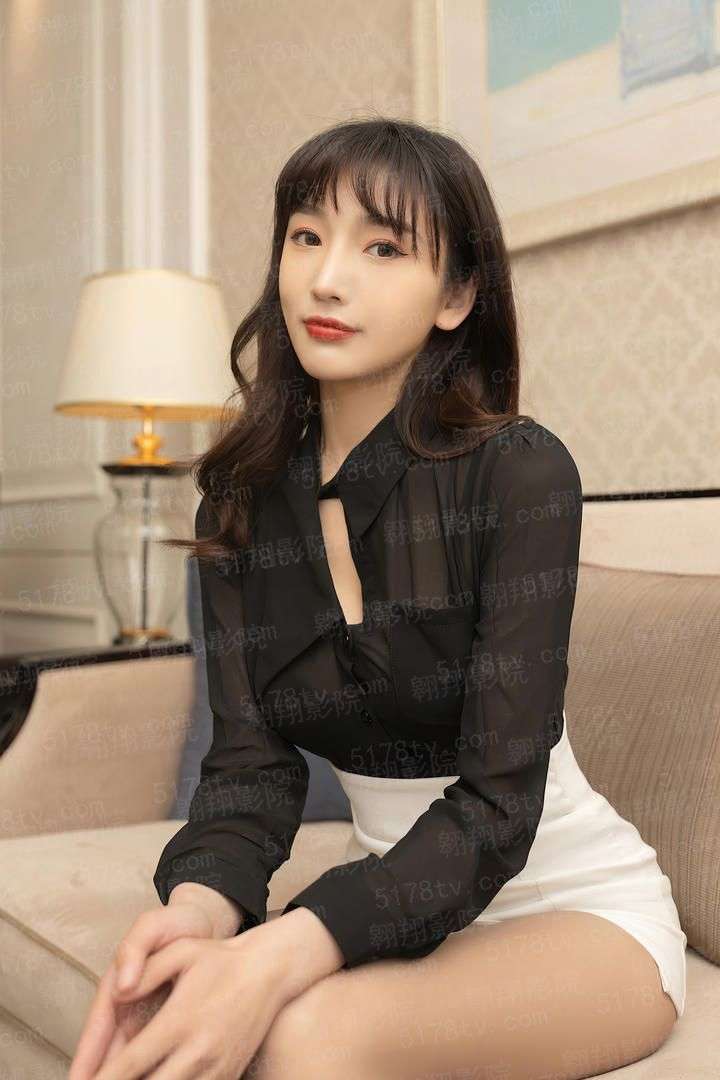 白茉莉与红玫瑰