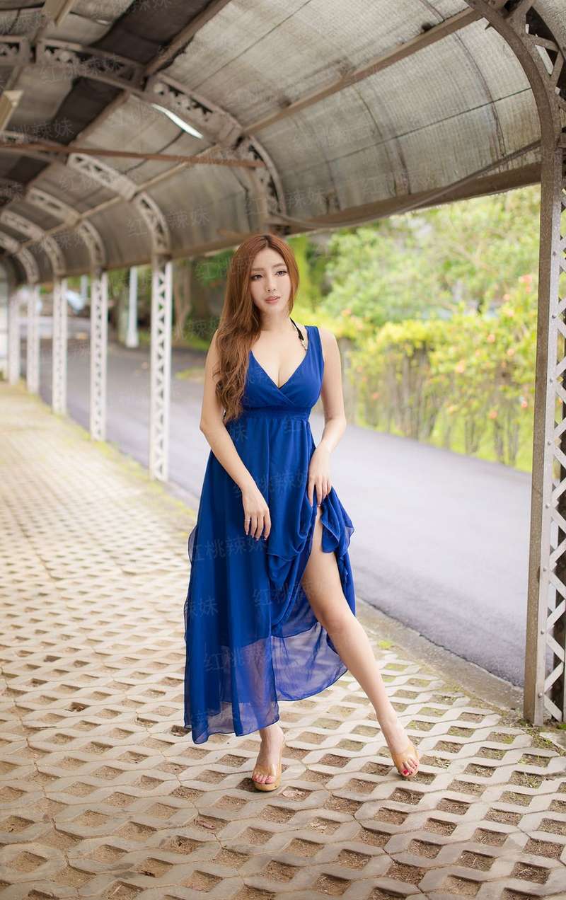 萌妻闯娱乐：军长大人护驾