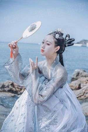 努力的养活魔王吧勇者大人