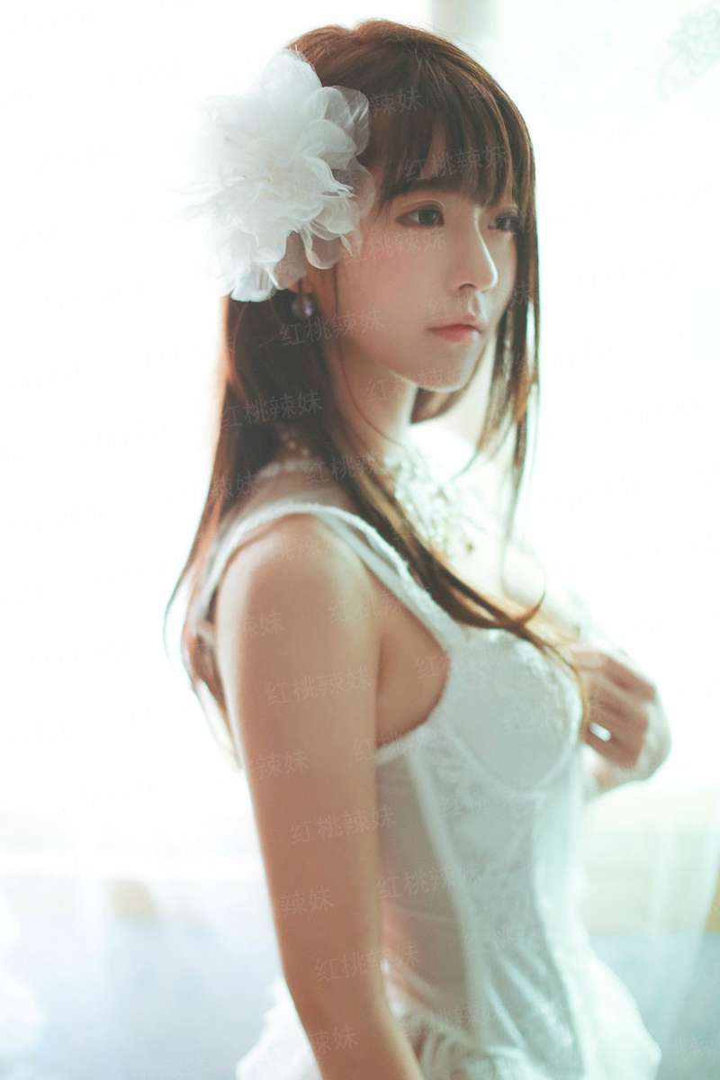 封灵女法师