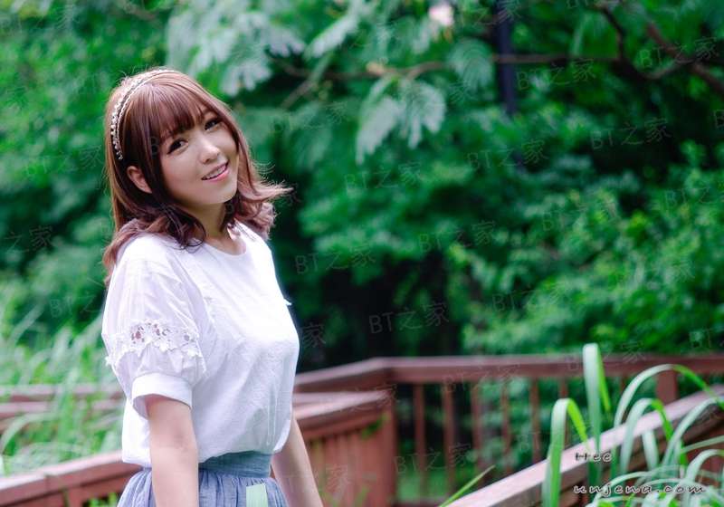 神是坐在后面的女高中生