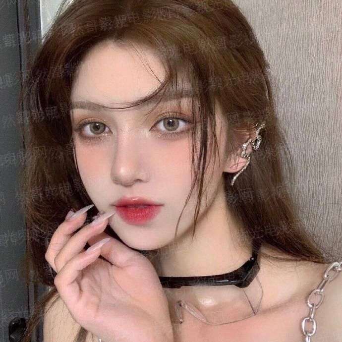 我的女王不服来战