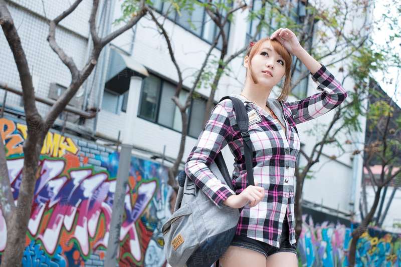 俄罗斯女儿国电影名字