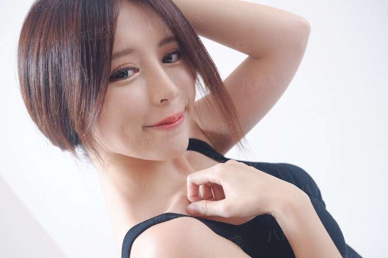 枭宠甜妻：向少，晚上见