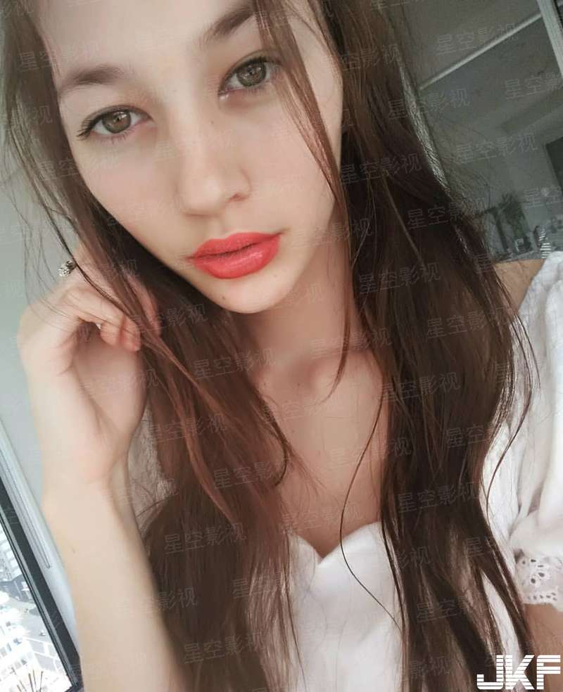 樱花且把流光驻
