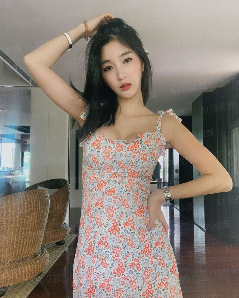 穿越嫡女战群婊