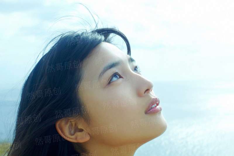 女王陛下驾到：校草，靠边站！