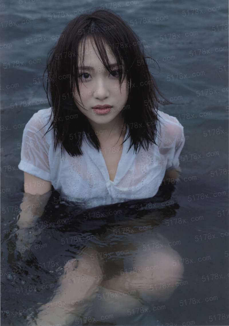 动漫咖啡馆里的女人发情