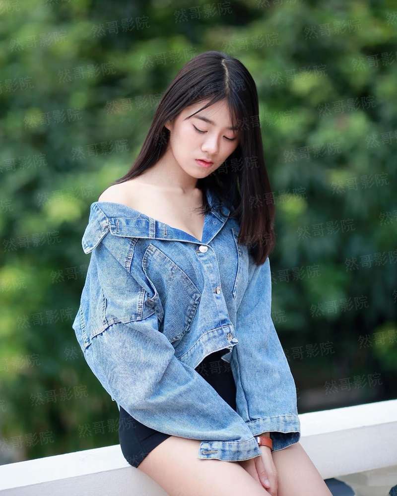 厂长女秘书的一个夜晚