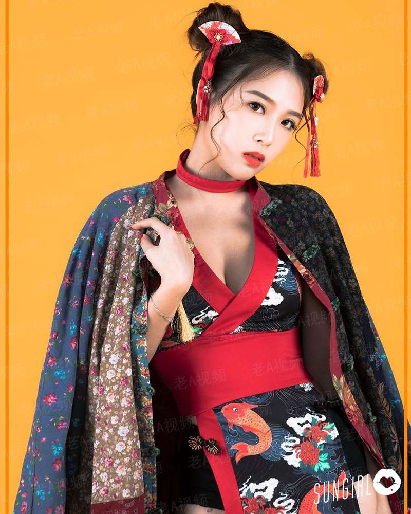 佚荡校园三十年