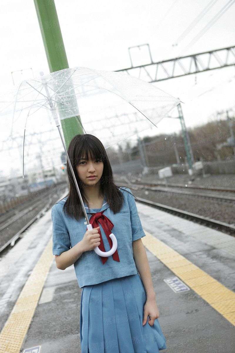 屋顶上的绿宝石