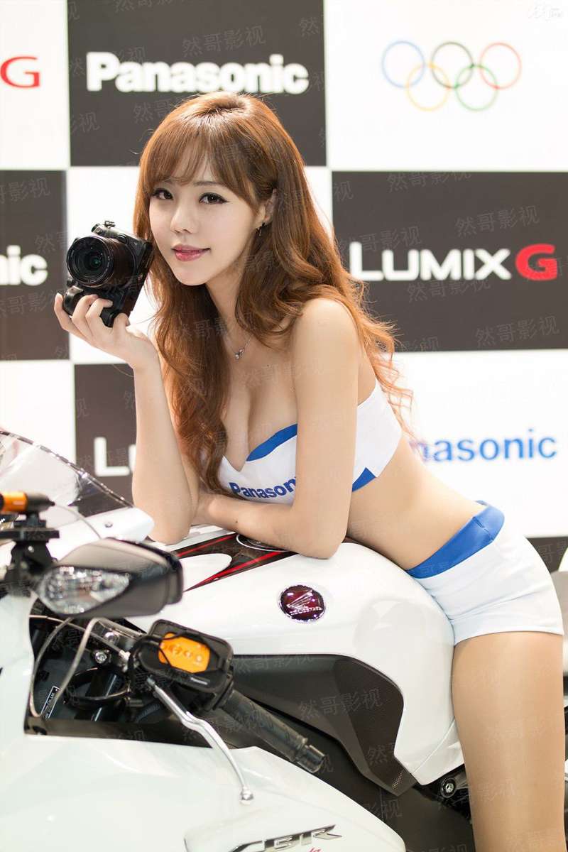 我才不要和她卖腐！