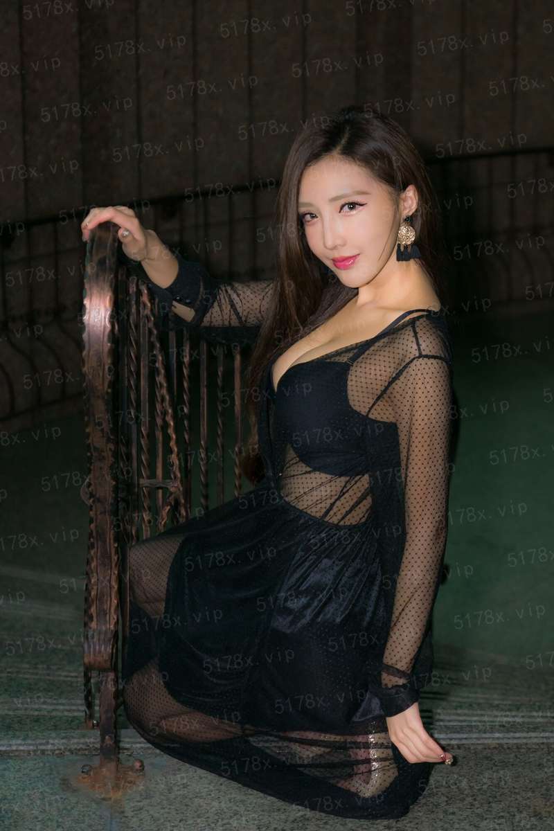 许卿永世共桃花