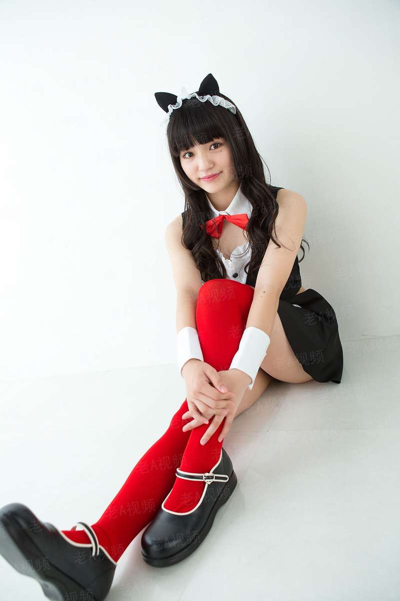 DC超级英雄美少女：超级英雄中学
