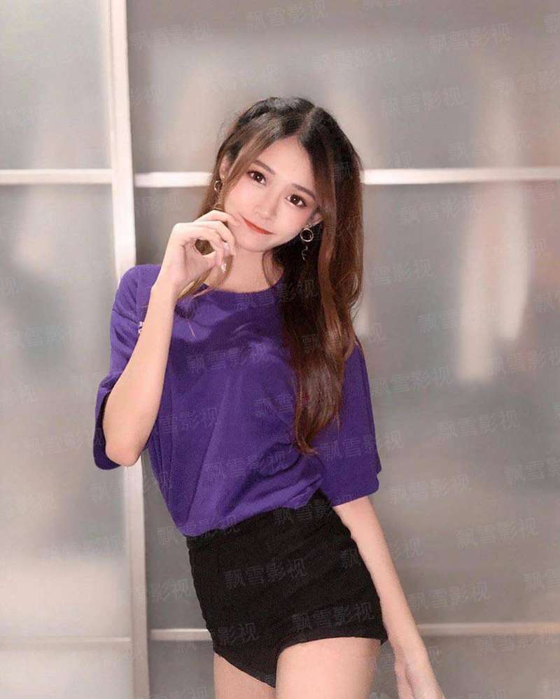 冷宫签到八十年，我举世无敌