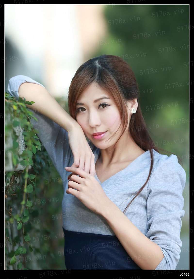 醉似倾城染红妆