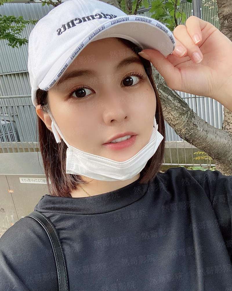 爆萌狐妃：朕的萌宠又化形了