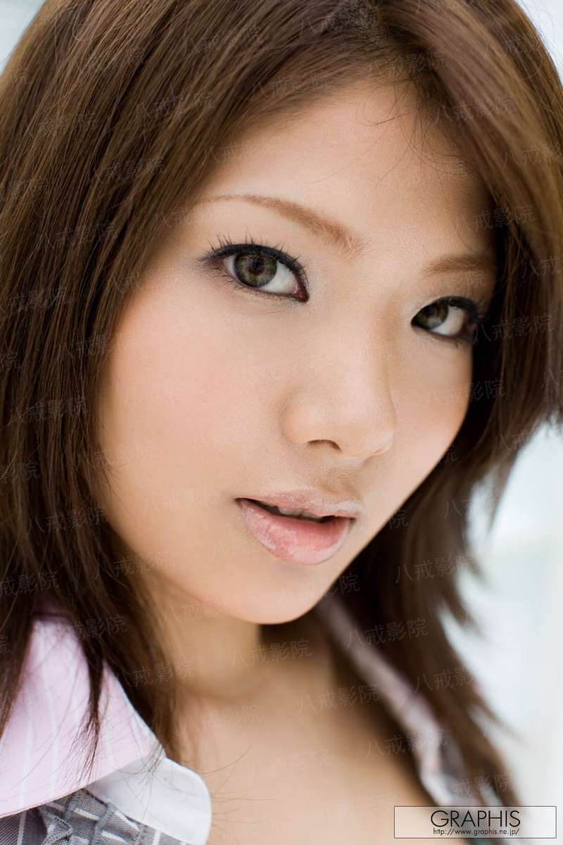 少年养龙不