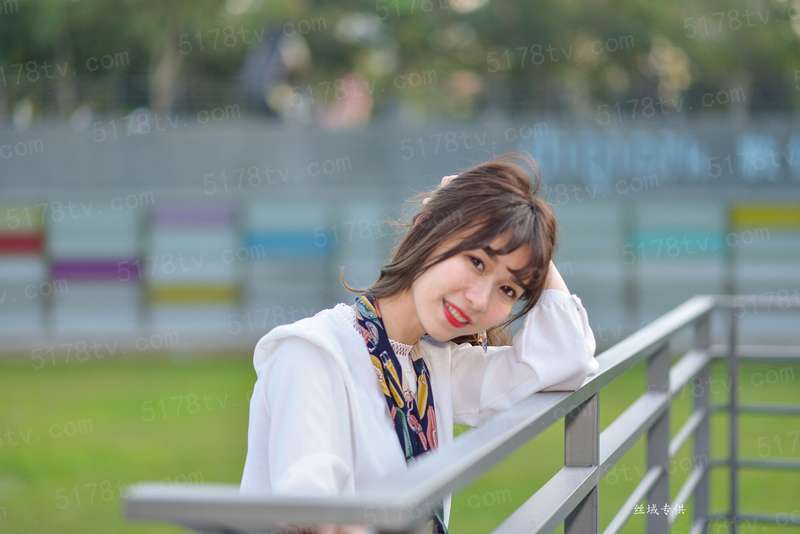 美女主播的全能水友