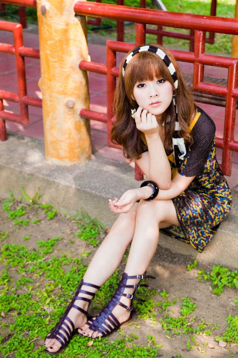美女总裁之独霸枫林