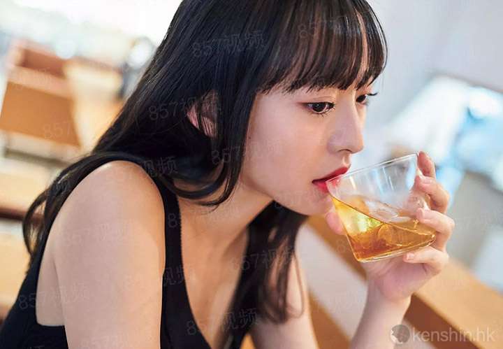 女生奖励自己的全过程