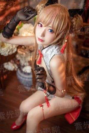 快穿攻略：女配够妖孽！