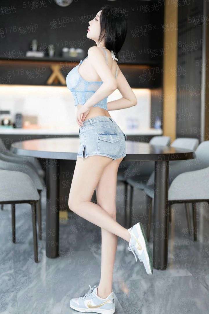 穿越到未来玩网游了