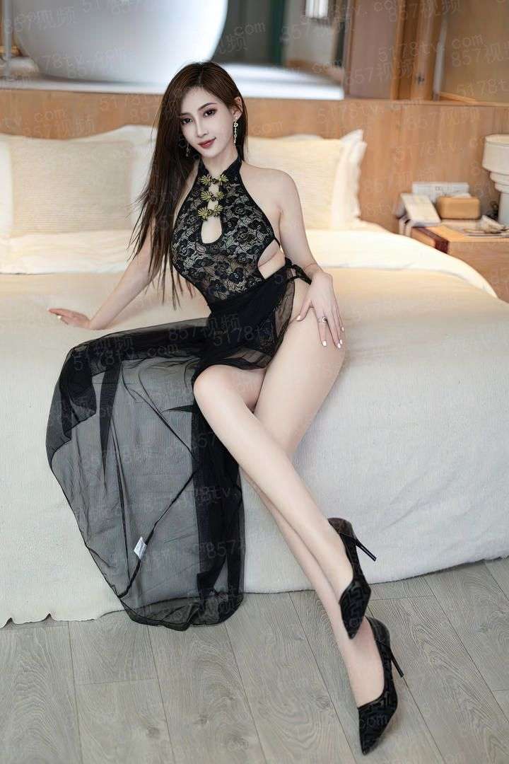 素墨桃衿