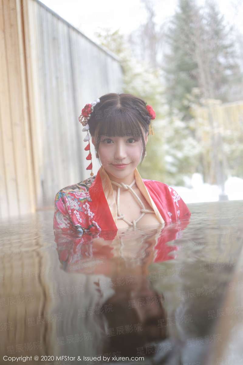 淡蓝琥珀(无障碍解说版)