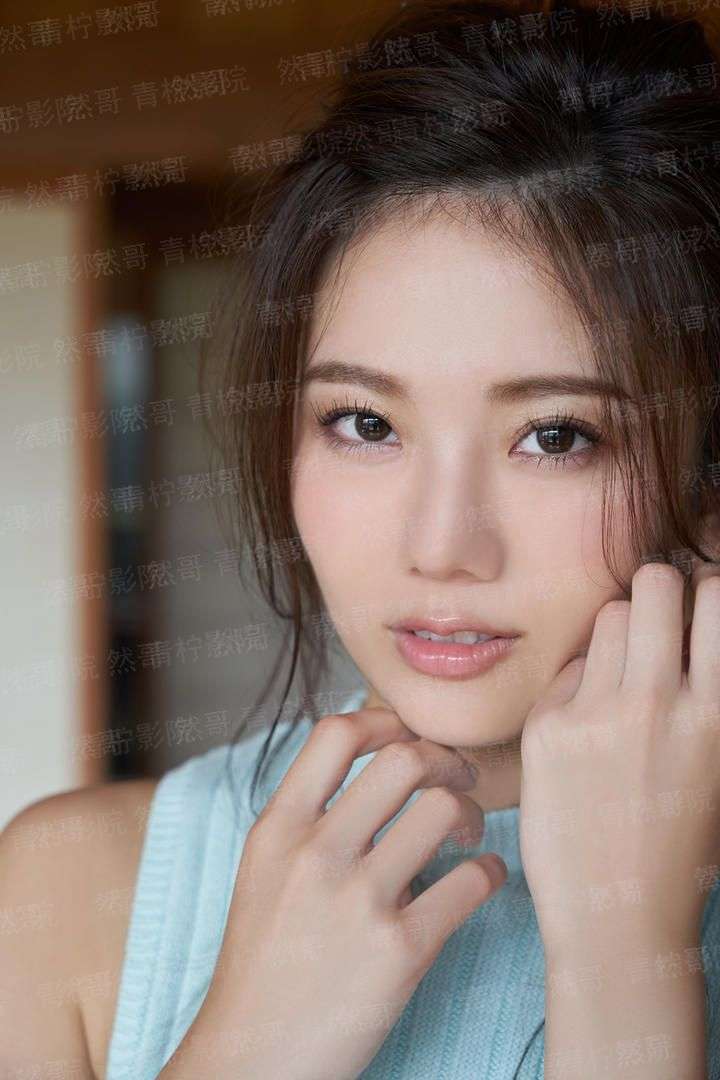 首席很粘人