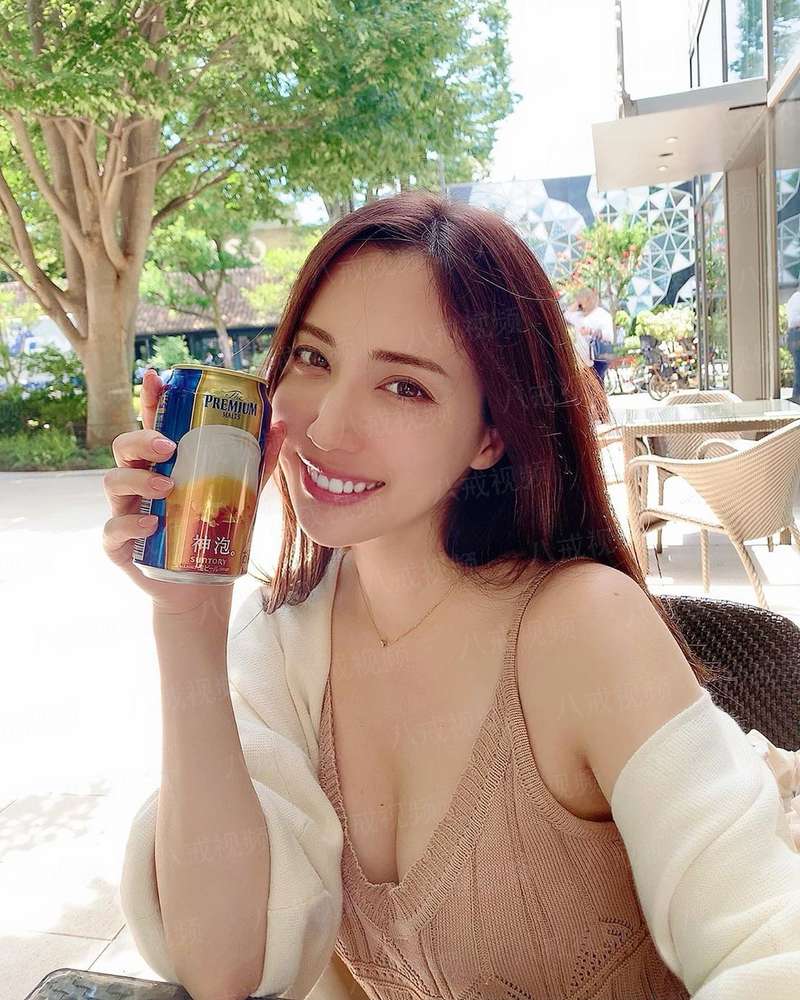 底色