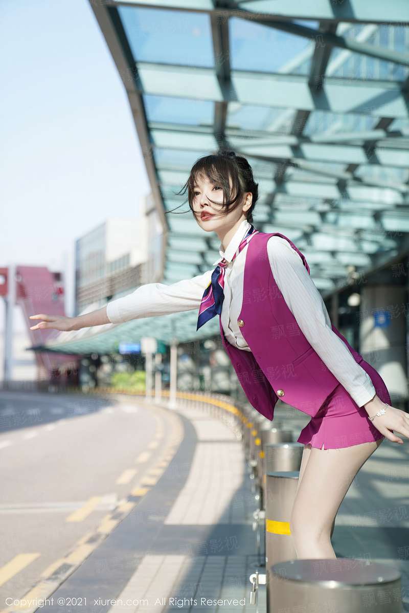 唐三撑着小舞的腿疯狂输出