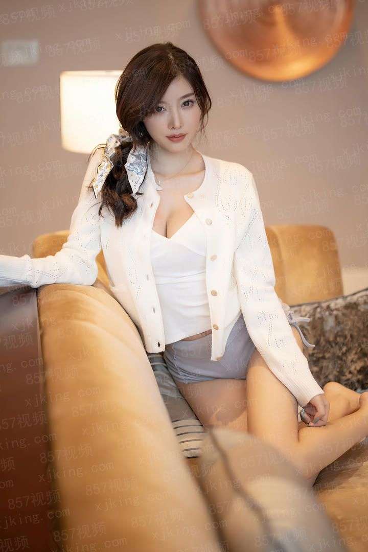 变身女配角