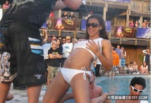 惨遭活埋的母子：废材娘亲傲异世