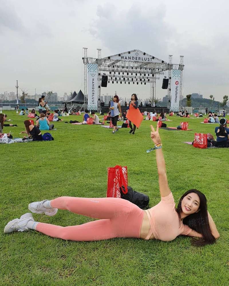王俊凯：青涩萌爱