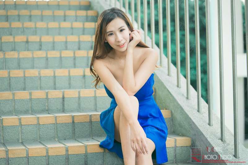 调皮小妞坏少爷