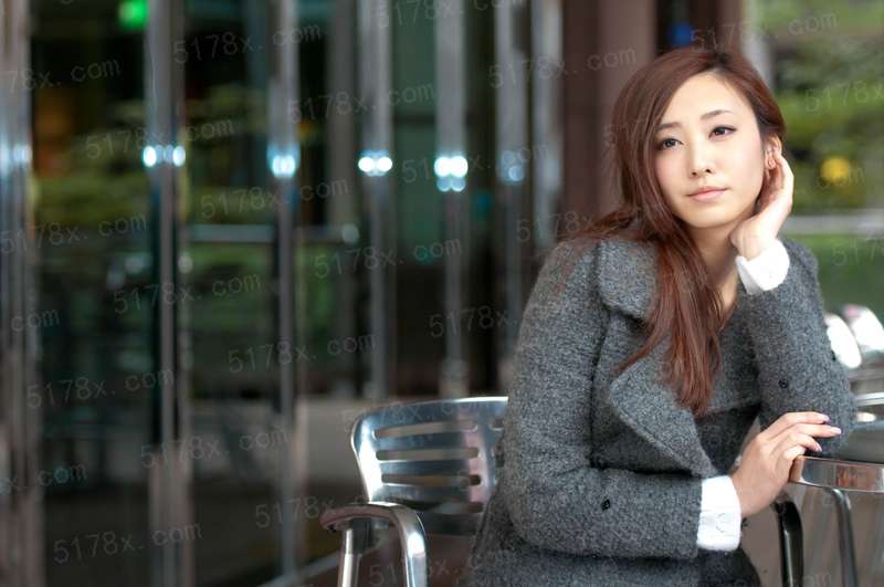 先婚后爱：总裁日久生情