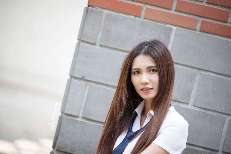 爱上冷艳女总裁