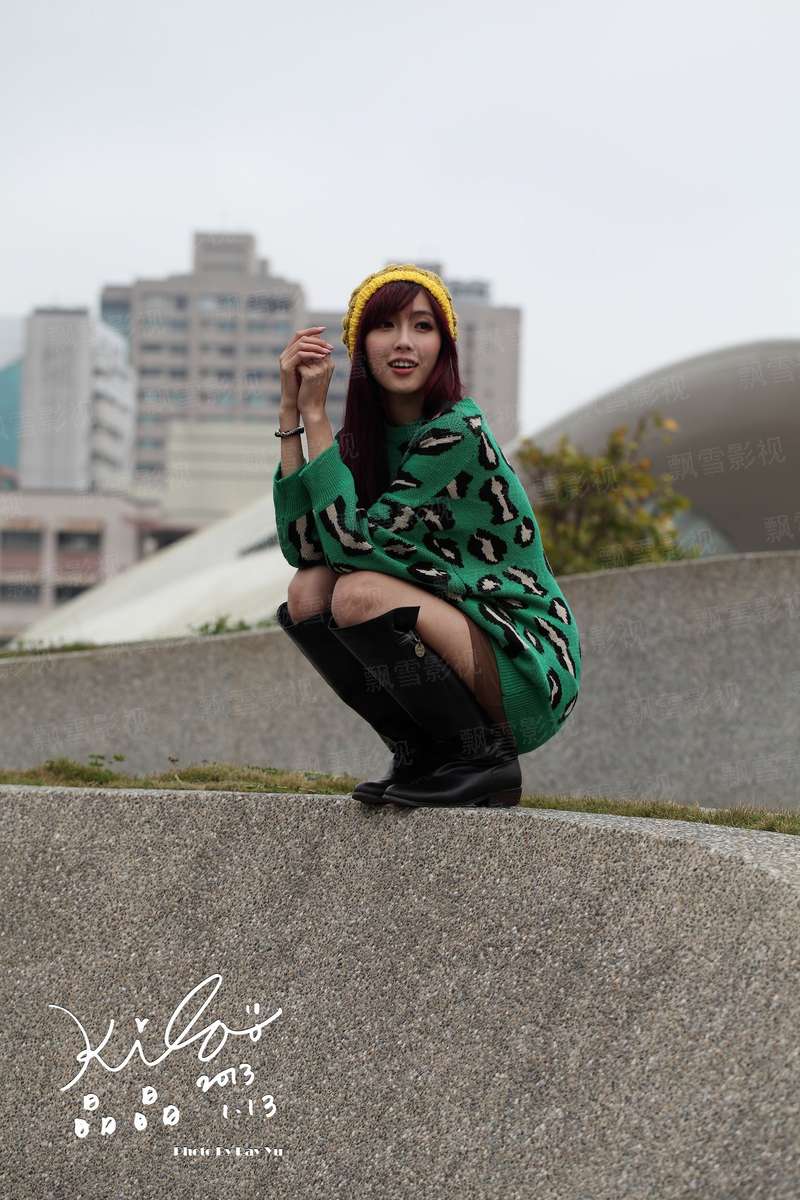 伪少女异星求生记