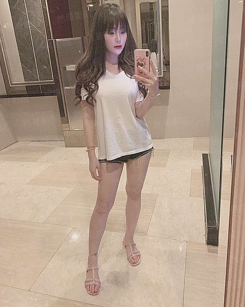 帅哥靓妹
