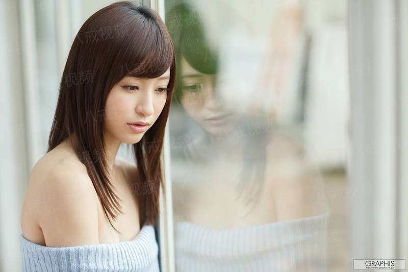 掀女生裙子扒女生内裤打屁股