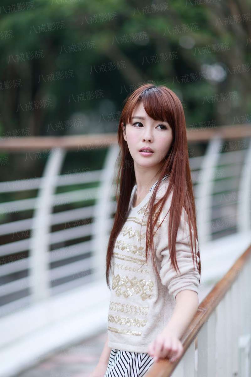 邪王宠妻：爱妃，怀里来