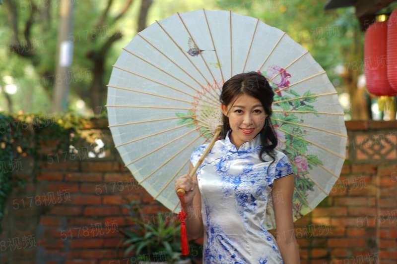 公主的完美人设gl[穿书]